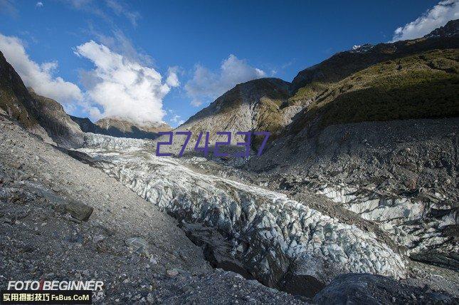 巴西两名劫匪持枪抢劫，一车的便衣警察就在对面，劫匪太倒霉了